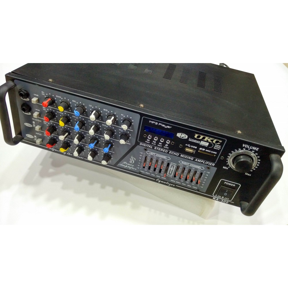 Стерео усилвател с караоке UKC KA-300
